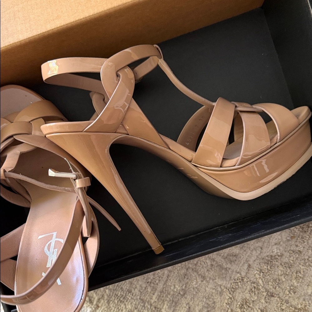 Yves Saint Laurent Nude Tribute heels - Picture 4 of 4